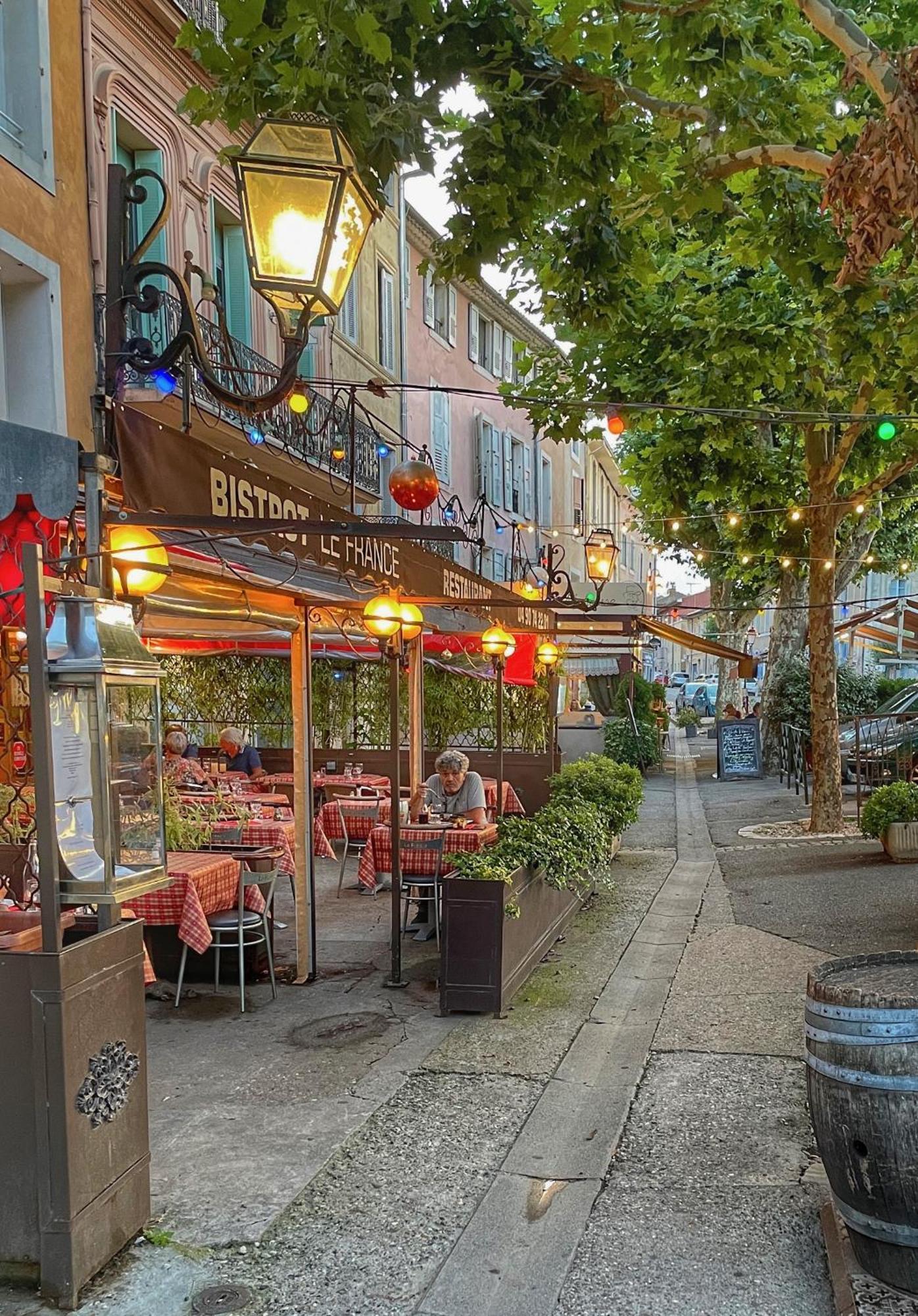 Le Petit Delphia